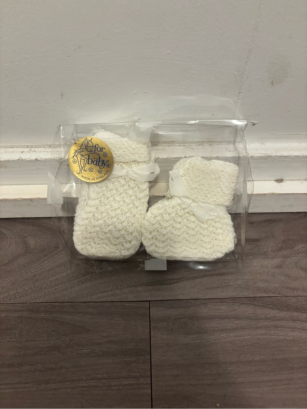Cream Knit Baby Booties & Mittens - Soft Ribbon Accent